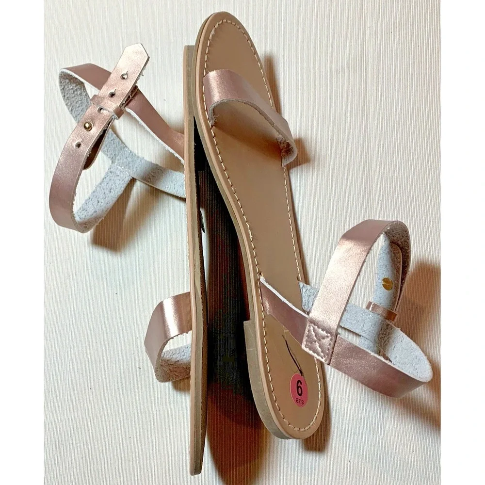 ANN TAYLOR LOFT Sandals/Flats with Ankle Strap Women's Size 9 US Pink Metallic